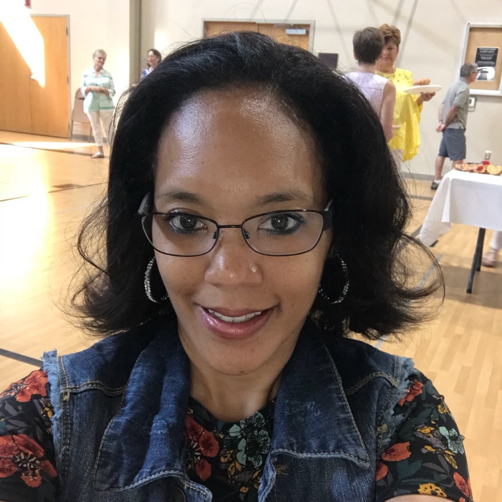 Meet your Posher, Loree